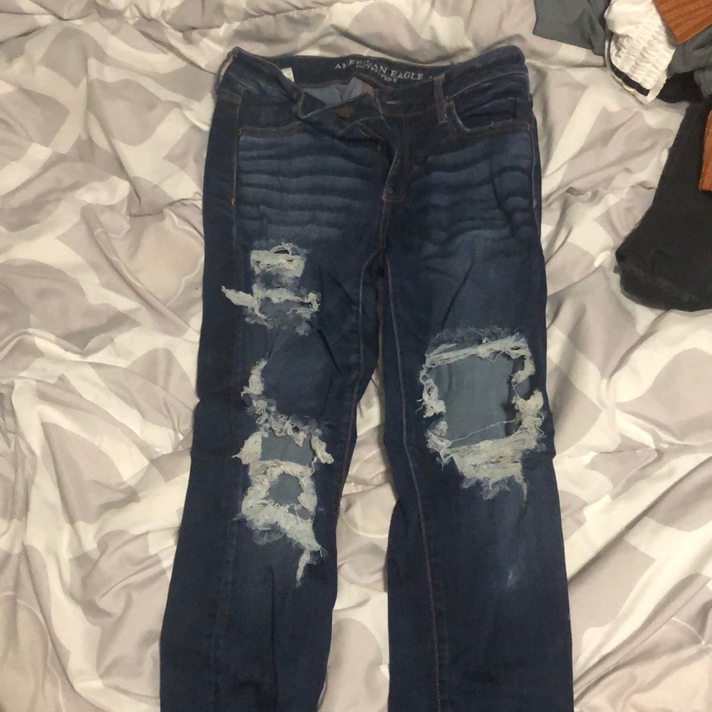 american eagle ripped jeans